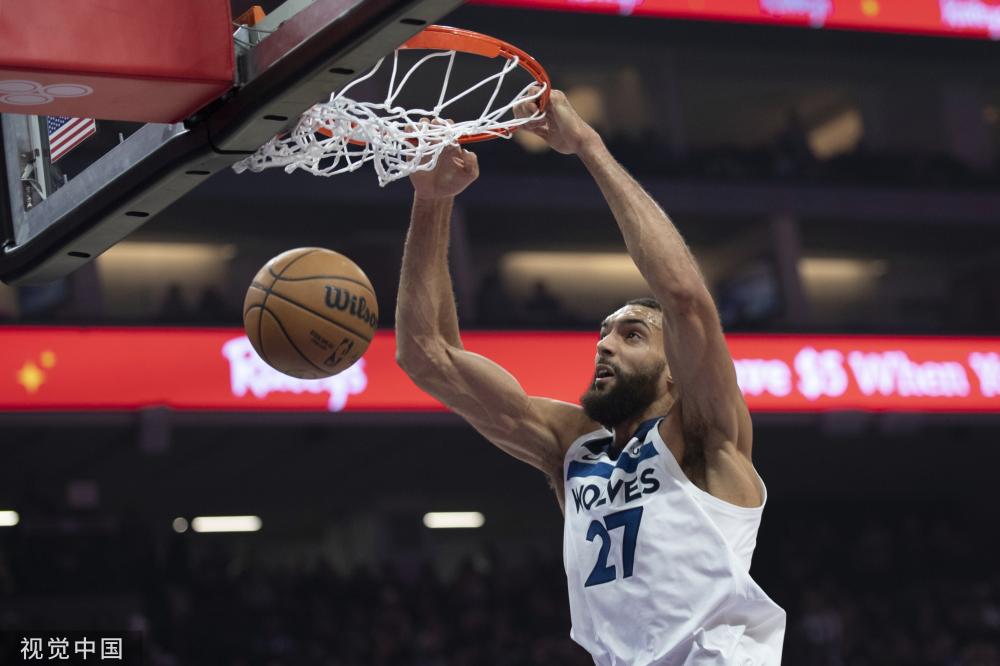 前锋球员在 前锋球员在